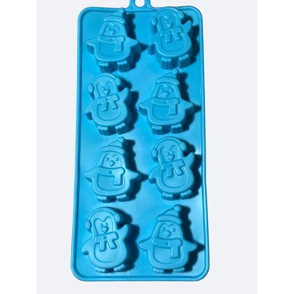 Christmas Flexible Ice Cube Trays Bundle of 3 - Picture 3 of 11